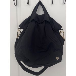 Lululemon On My Level Bag